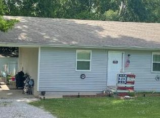 805 E Elm St, Ozark, MO 65721