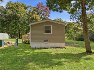 24 Buffy St, Rochester, NH 03867
