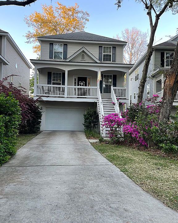 1st image of 7 Gold Oak Ct
