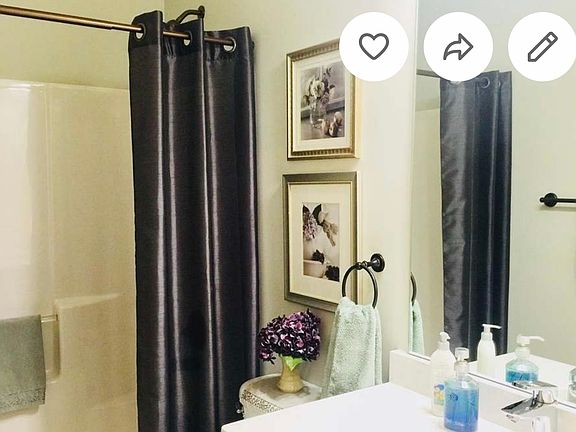 Guest Bathroom on 1st floor