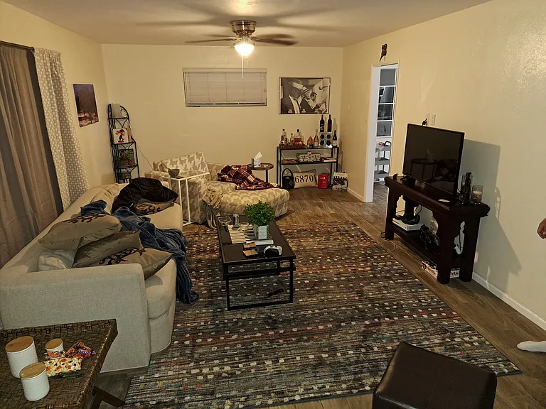 7308 E Latham St — Photo 13