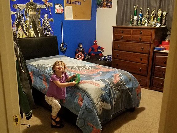 2nd bedroom