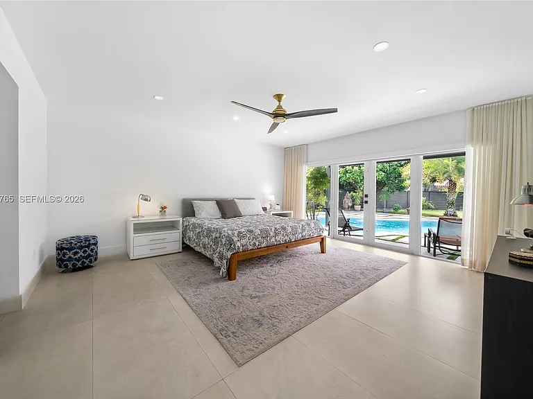 8535 SW 100th Ave — Photo 18