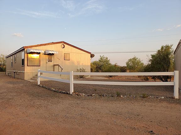 3rd image of 7820 N Jaguarundi Ln