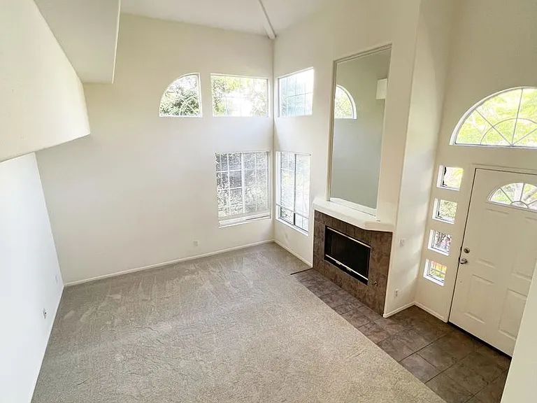 12625 El Camino Real #D — Photo 17