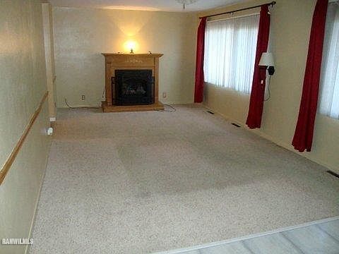 3rd image of 1347 Crestwood Dr