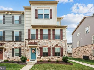 5912 Garden Walk Dr, Frederick, MD 21703