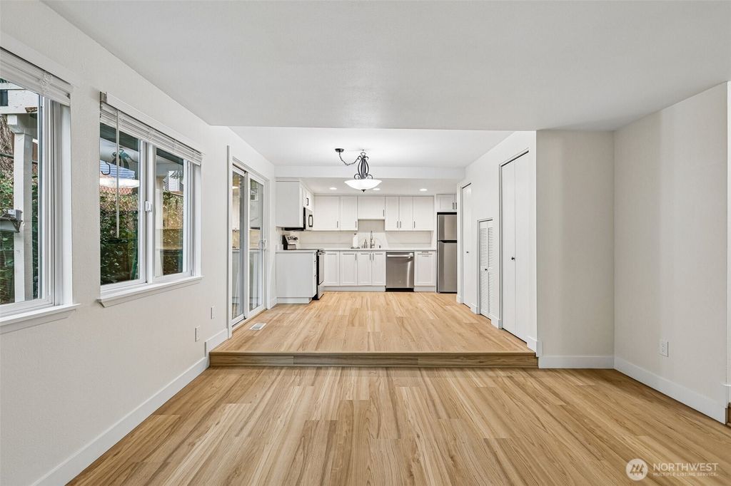 12720 NE 120th Street #I-1, Kirkland, WA - View 6