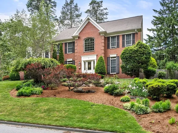 1 Spring Valley Rd, Worcester, MA 01609