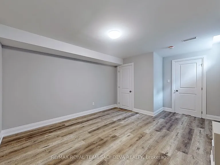 36 Kennett Dr — Photo 11