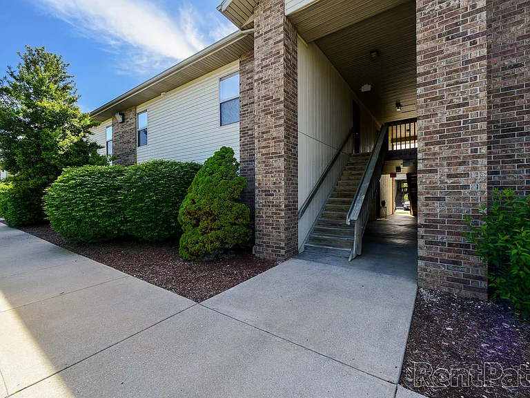 Huntley Ridge East — Photo 15