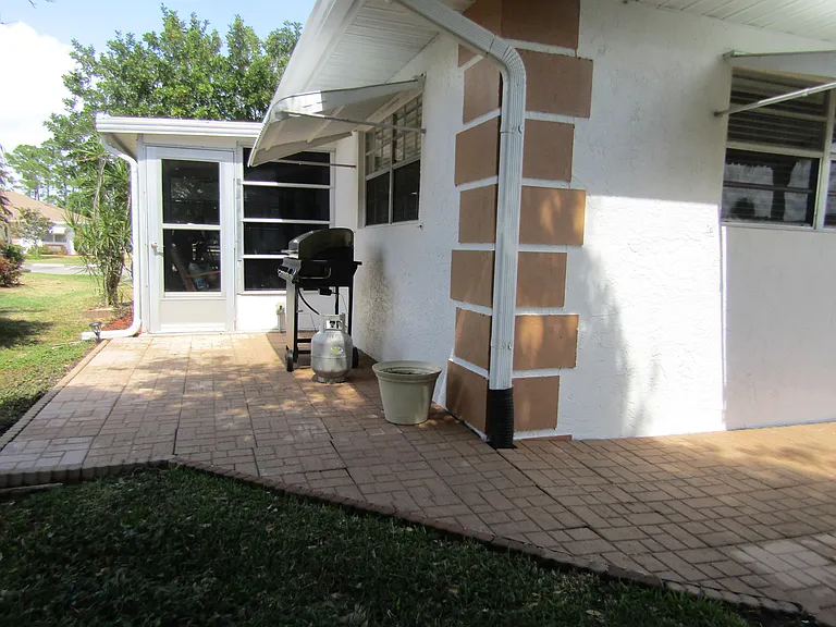 943 Savannas Point Dr #D — Photo 31