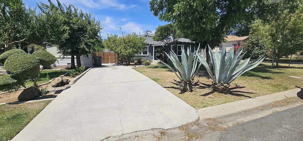 Building Photo - 2508 Alturas Dr