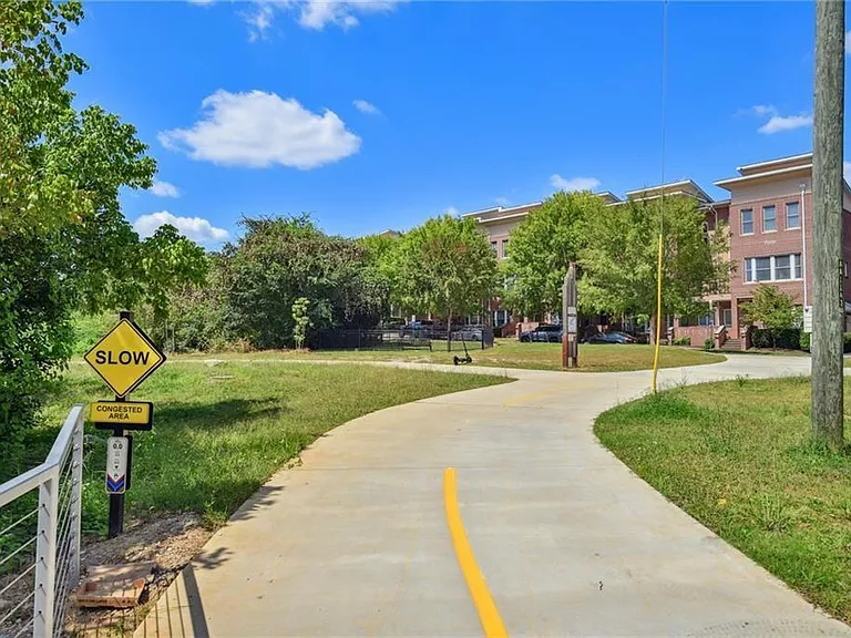 745 Fountainhead Ln NE #126 — Photo 45