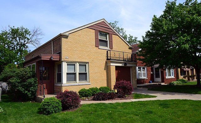 1st image of 10213 S Sawyer Ave
