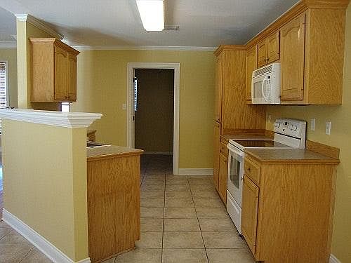 2nd image of 131 Pinnacle Dr