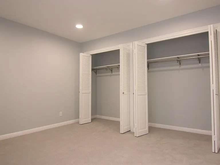 321 Chestnut St — Photo 10