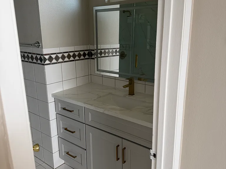 3028 E Vermillion St — Photo 21