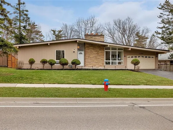 1106 Falgarwood Dr, Oakville, ON L6H 1N9