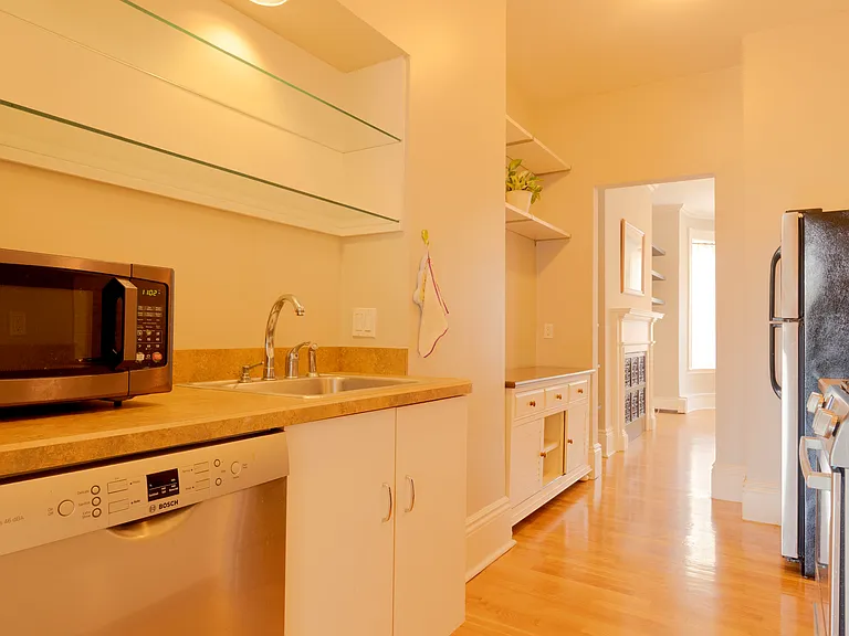256 W Newton St #3 — Photo 13