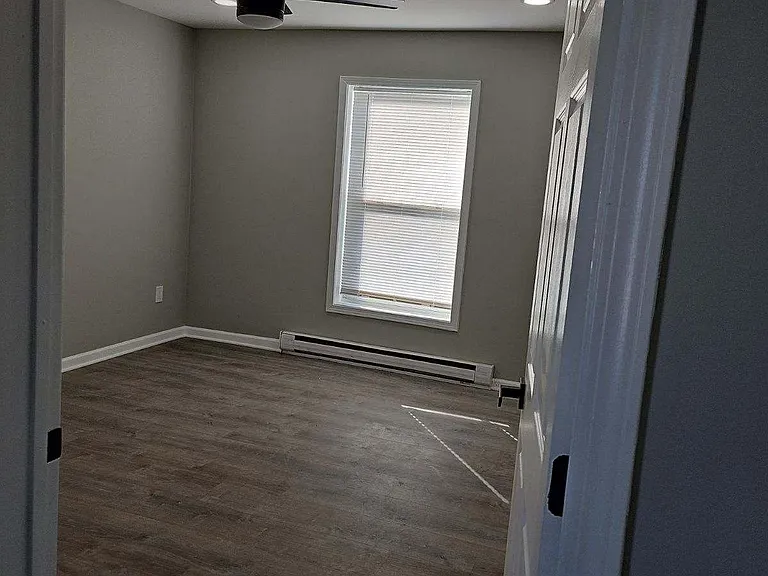1039 Walker St #D — Photo 2