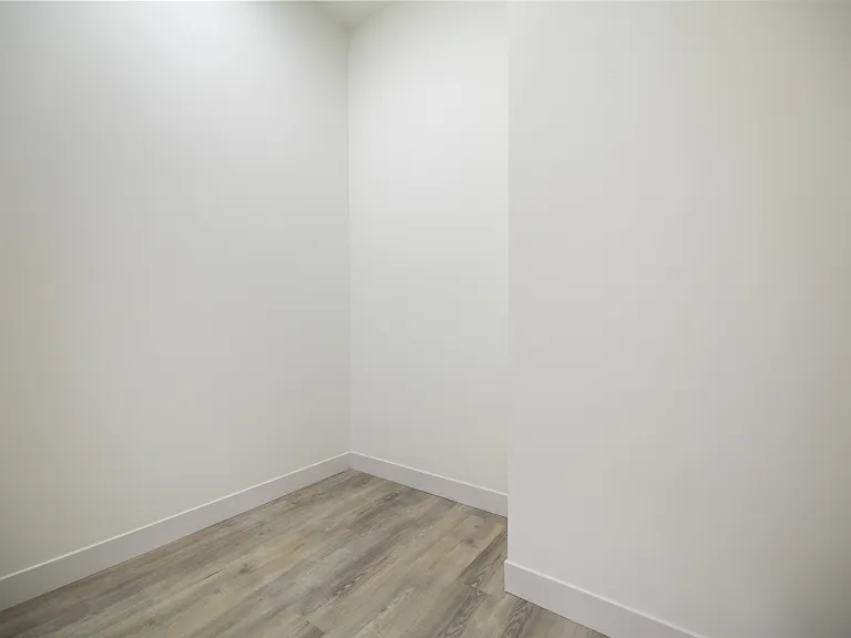 11 Merkel Manza Blvd — Photo 49