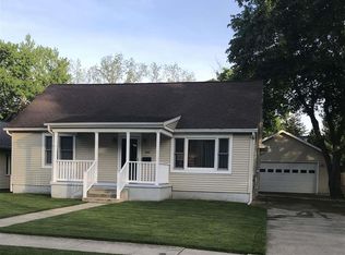 206 S Iroquois St, Tecumseh, MI 49286