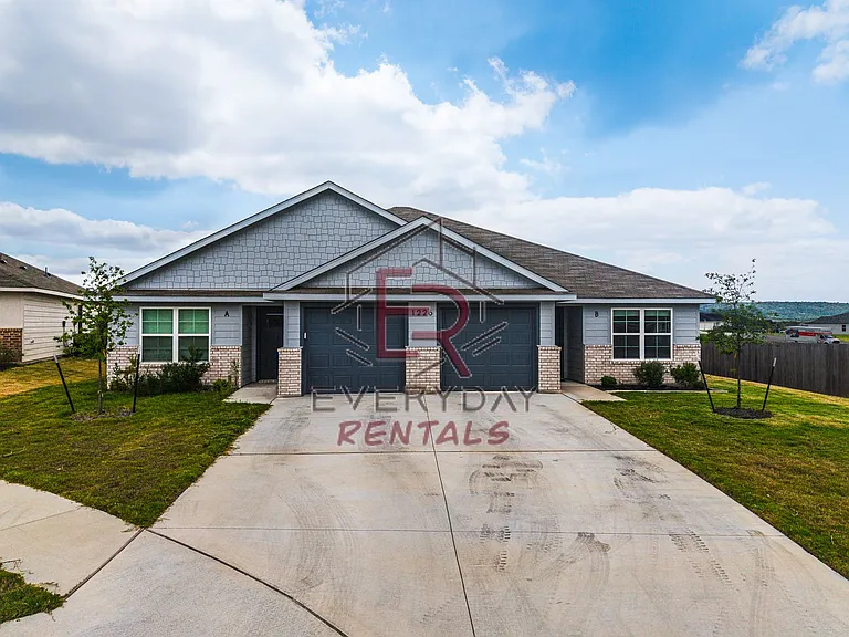 1226 Lexington Dr #B — Photo 1
