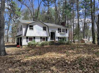 4 Penrose Ln, Merrimack, NH 03054