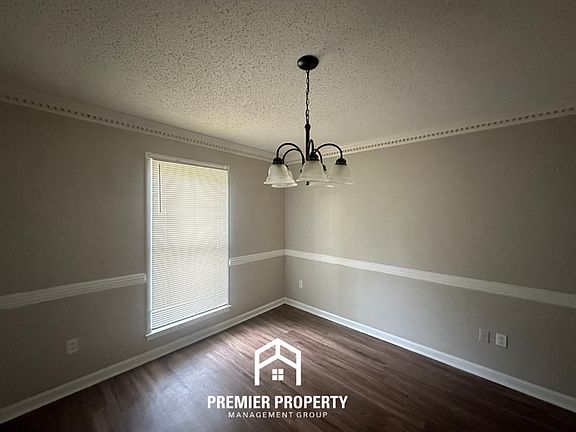 4th image of 532 Bedlington Dr