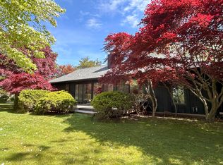 103 S Midway Rd, Shelter Island, NY 11964