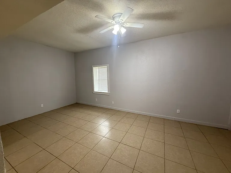351 W Cortez Ave — Photo 16