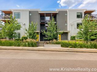 7017 NE Grand Ave #304, Portland, OR 97211