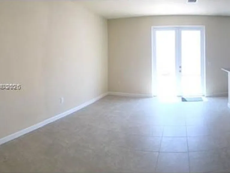 17120 SW 95th Ter #Townhouse 17120 — Photo 10
