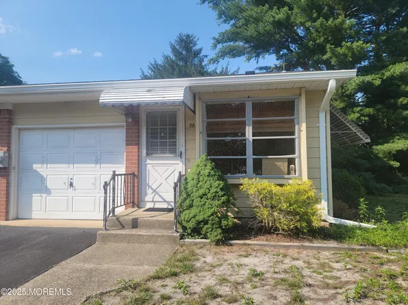 5B Lenape Drive, Whiting, NJ 08759