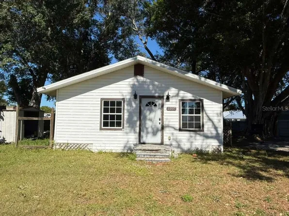 2207 38th Ave E, Bradenton, FL 34208