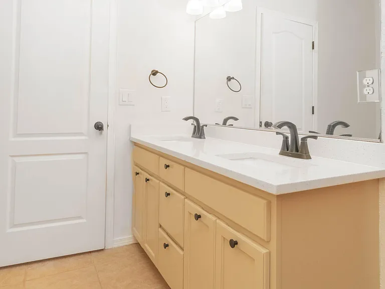 14749 Sand Gate Dr — Photo 36
