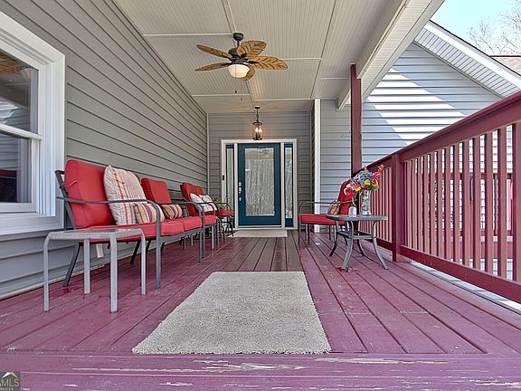 4th image of 967 Tope Rd