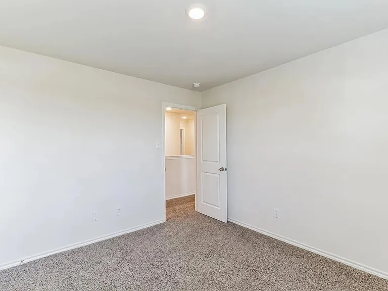3124 Sweetwater Way — Photo 18