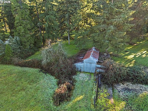 5th image of 38961 Place Rd