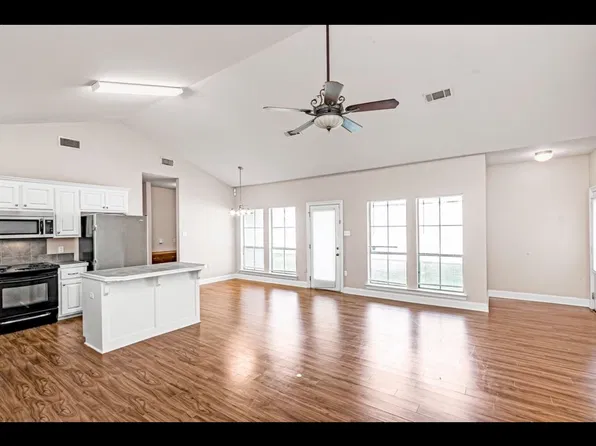 15084 Banff Ct, Baton Rouge, LA 70819