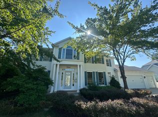 7340 Royal Ridge Dr SE, Caledonia, MI 49316