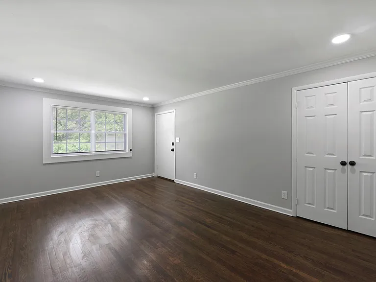 1584 Line St — Photo 13