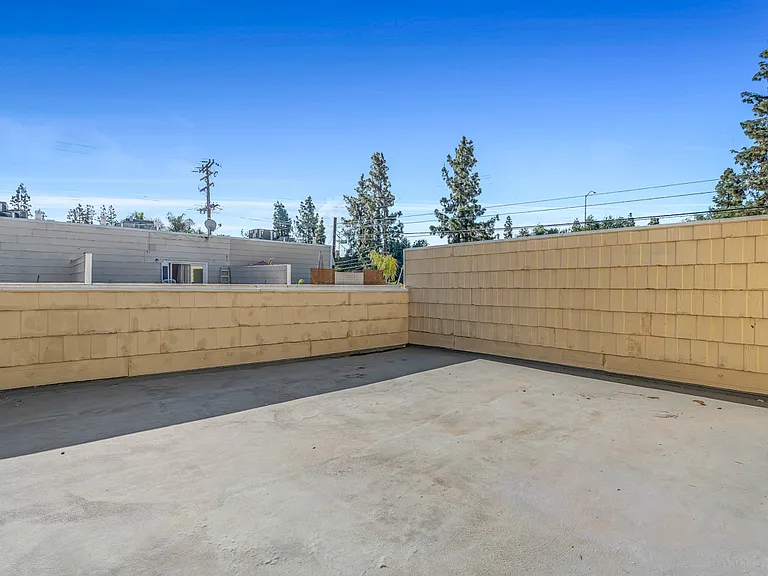 1434 Highland Ave #10 — Photo 15