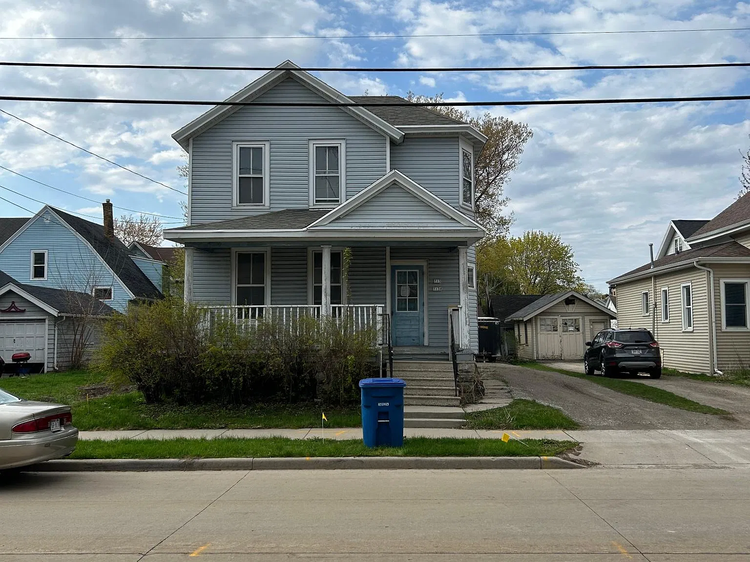 3 bed, 1100 sqft, $1,195 — Photo 1