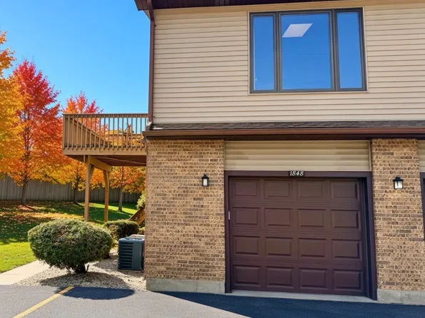 1848 Kerrybrook Ct, Sycamore, IL 60178