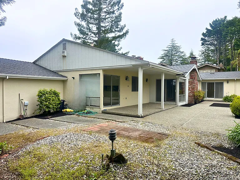 12195 Blythen Way — Photo 17
