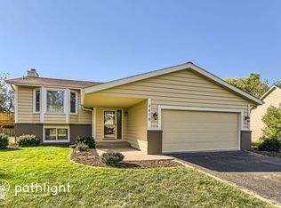 4478 Oak Pond Rd, Eagan, MN 55123