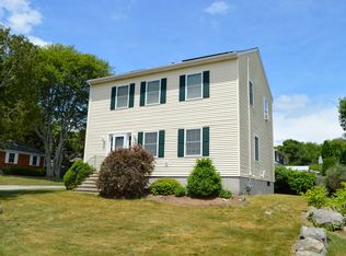 52 What Cheer Rd, Narragansett, RI 02882