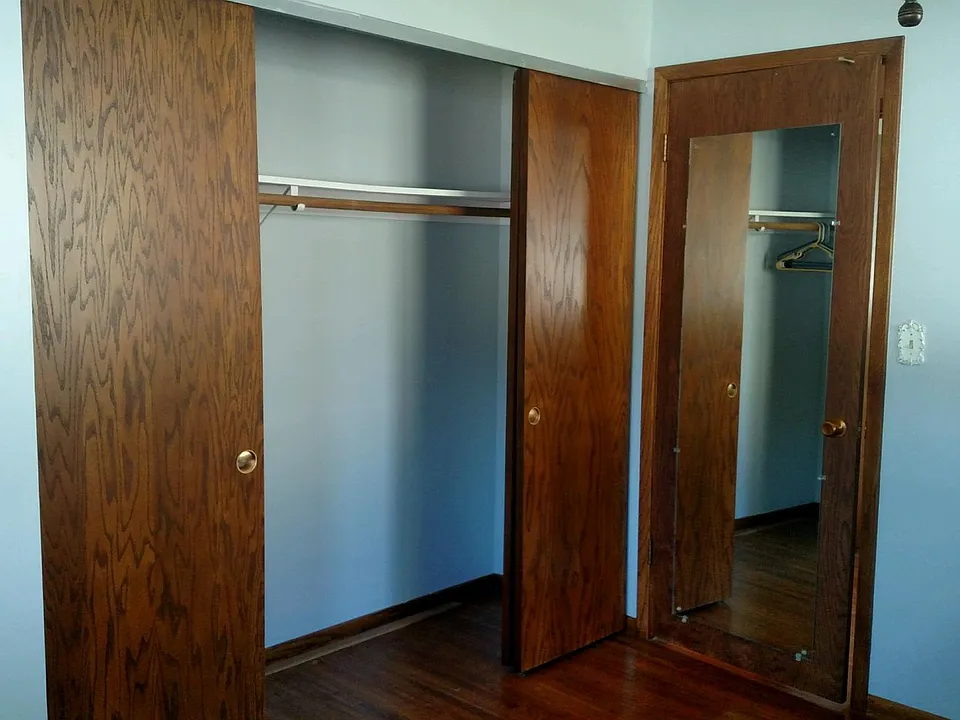 Large closet space